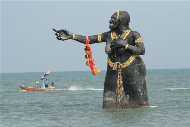 มุมถ่ายรูปที่ไม่ลับในเ หาดปึกเตียน (จังหวัดประจวบคีรีขันธ์) 2567 พิกัดขอพรเสริมโชคลาภ มั่งมี